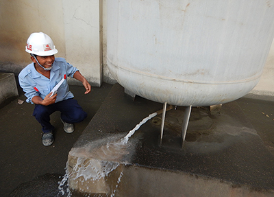 Figure 3: Poor quality compressed air can cause a mess downstream, especially in this cement plant where the air in this receiver is supposed to be dry.