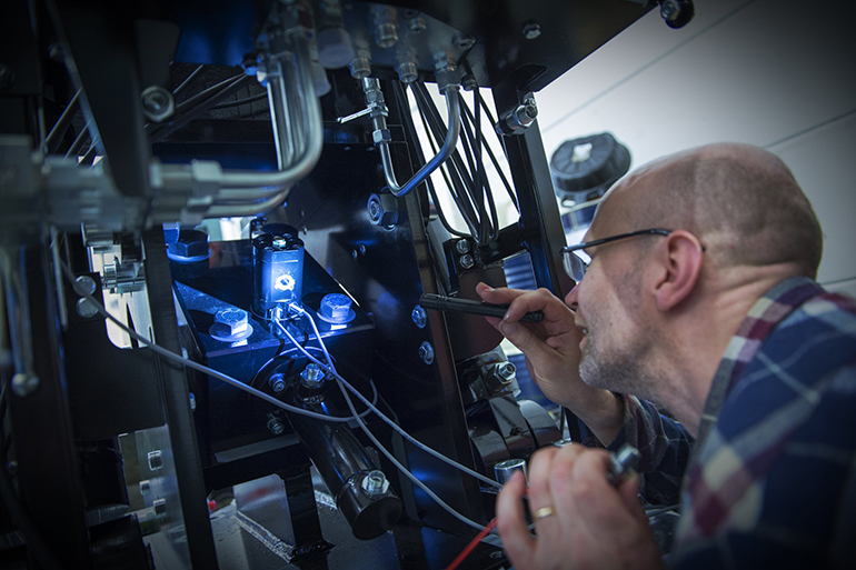 ellner employee building a brake at the company's HQ in Borlänge, Sweden