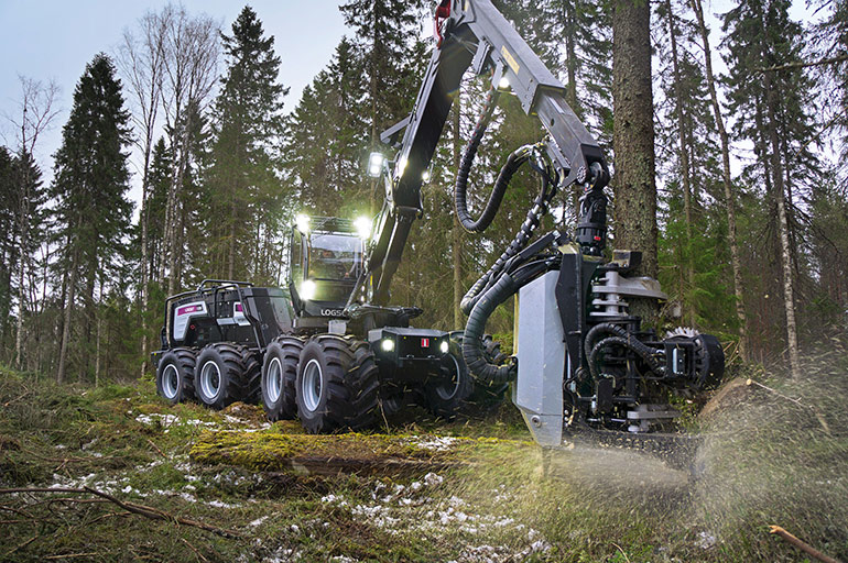 Logset’s 12H GTE hybrid harvester keeps engine rpm constant, substantially reducing emissions and improving fuel economy. Image courtesy of LOGSET