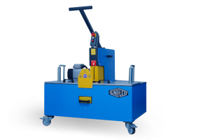 The UNIFLEX EM150 industrial hose-cutting machine